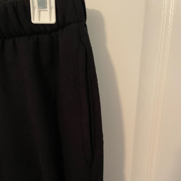 Black sweatpants cuffed at the bottom - Picture 5 of 5